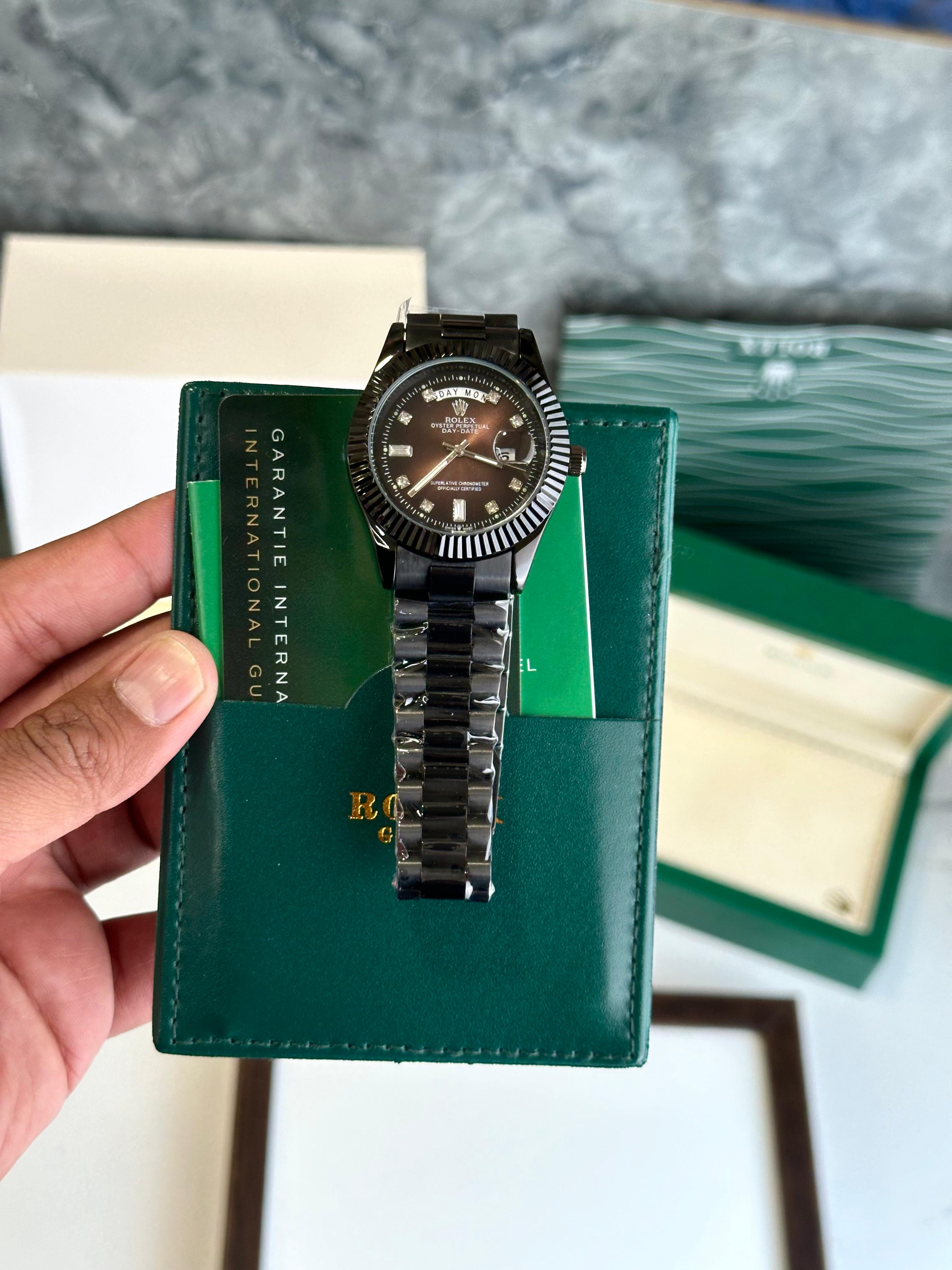 ROL_70 DAY DATE BLACK EYE