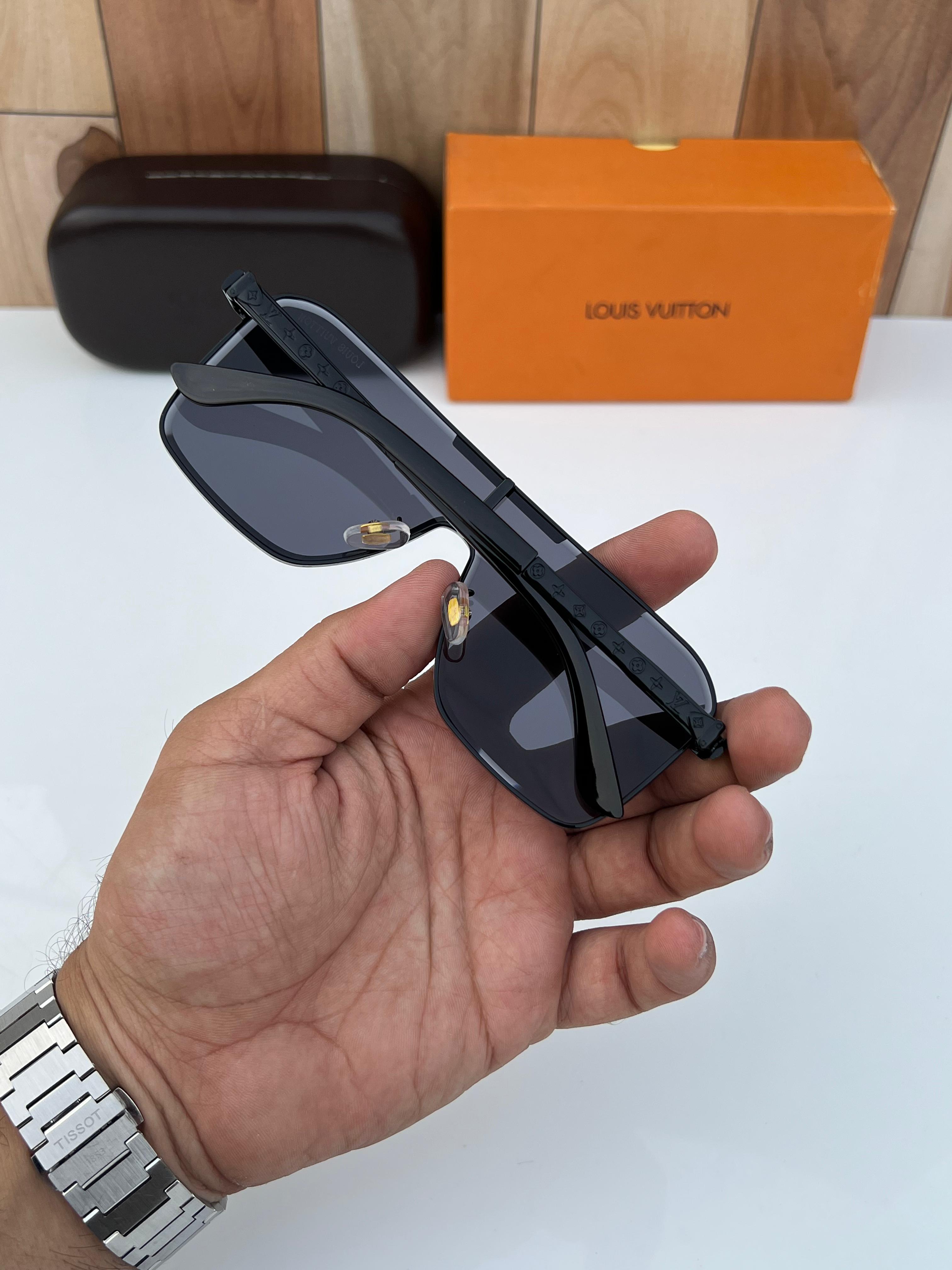 Loui 2254 black A